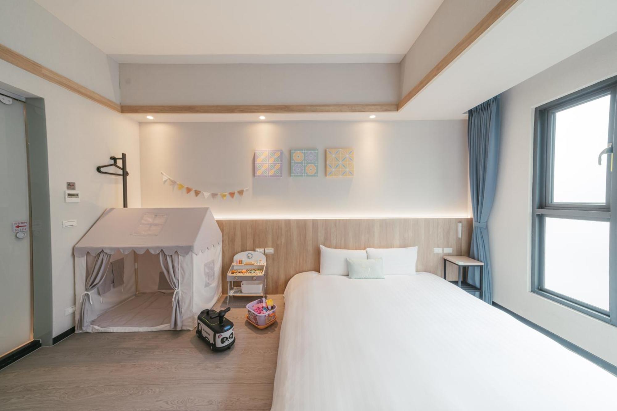 Hotel Liyaou Città di Chiayi Esterno foto