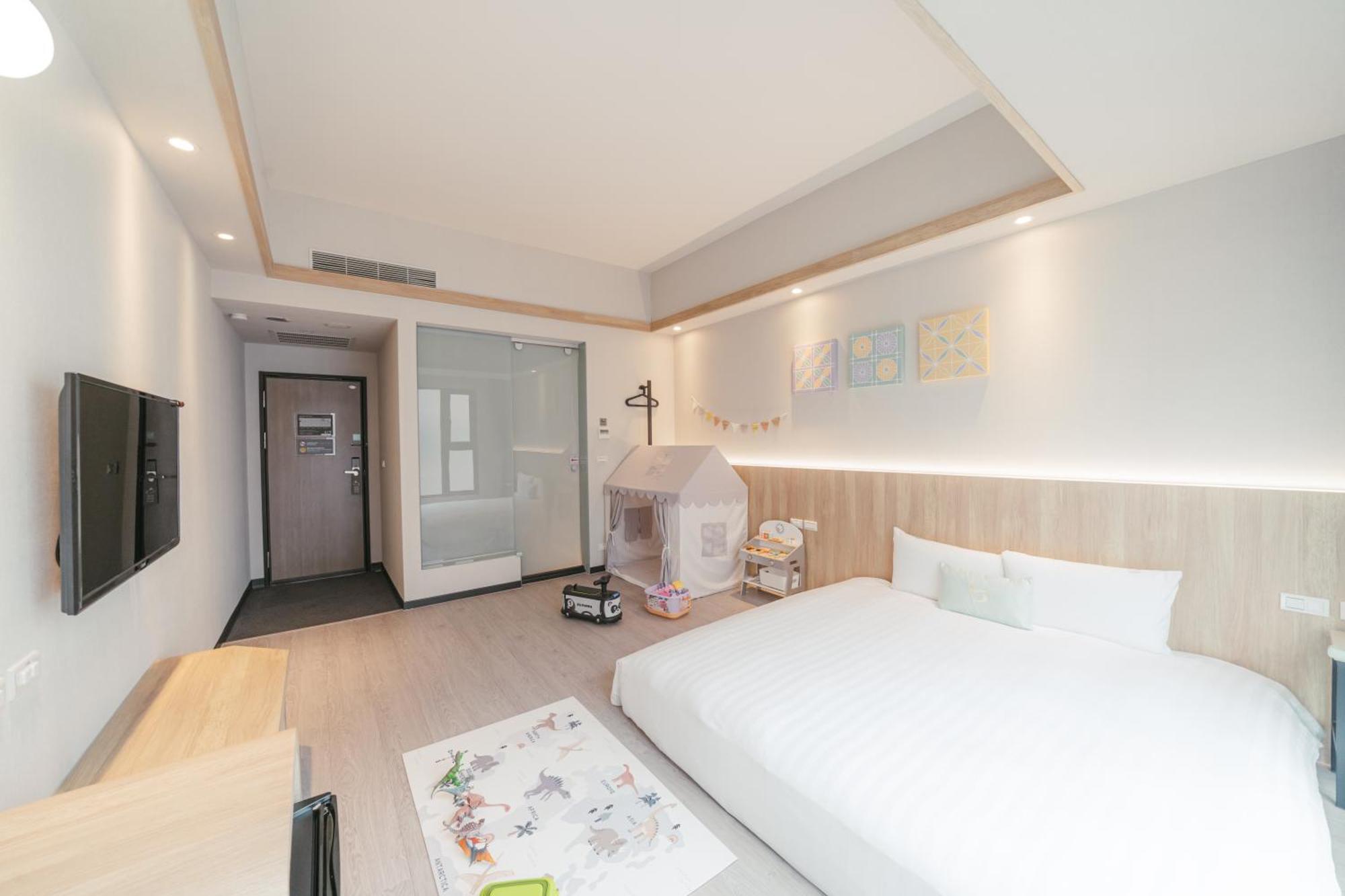 Hotel Liyaou Città di Chiayi Esterno foto