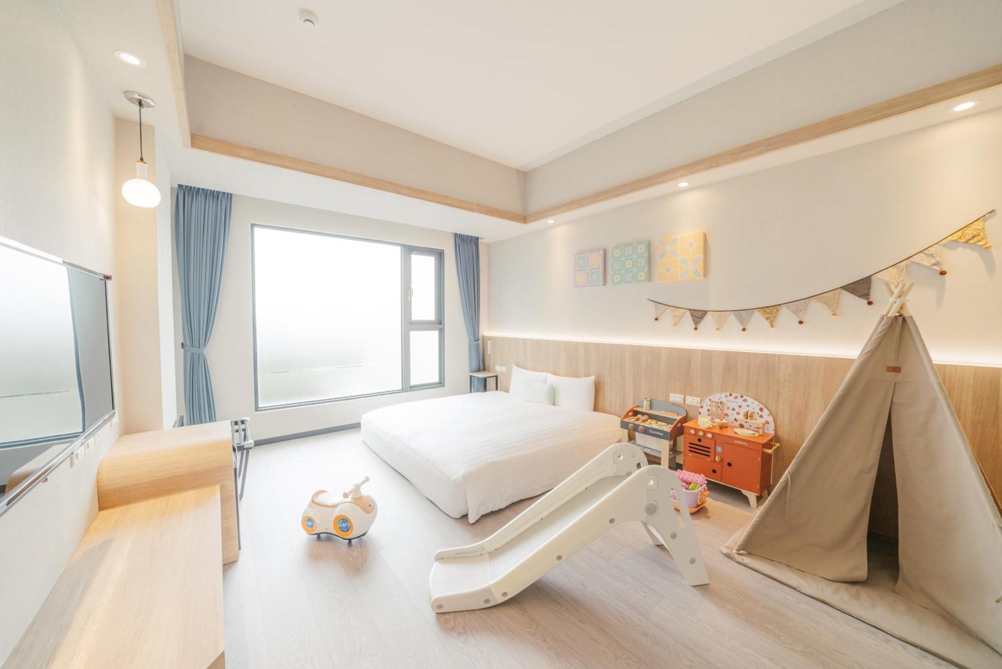 Hotel Liyaou Città di Chiayi Esterno foto