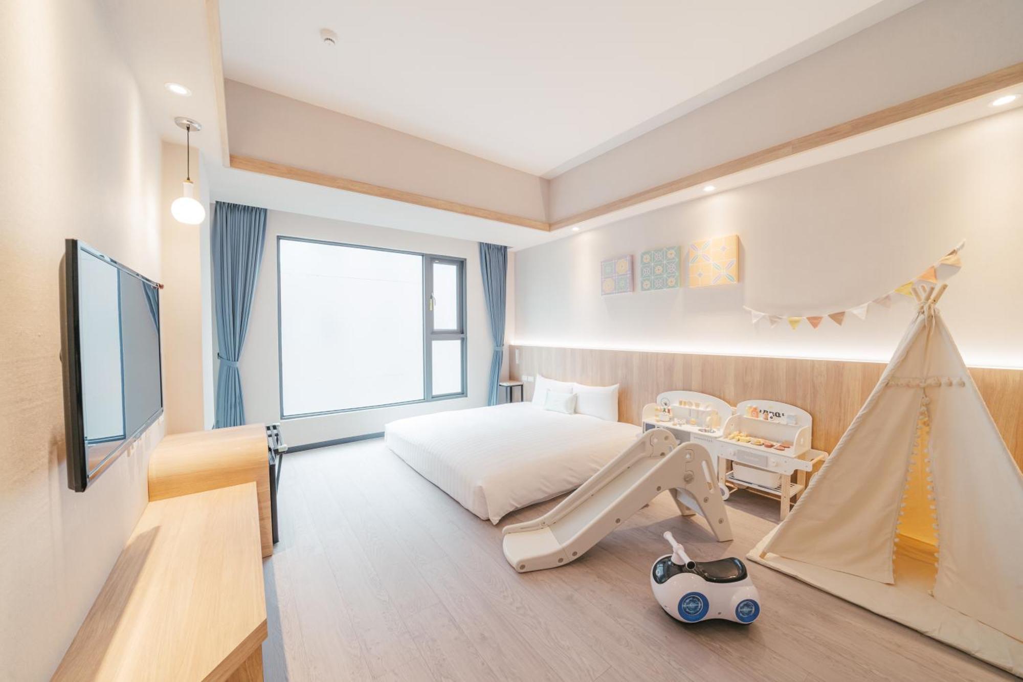 Hotel Liyaou Città di Chiayi Esterno foto